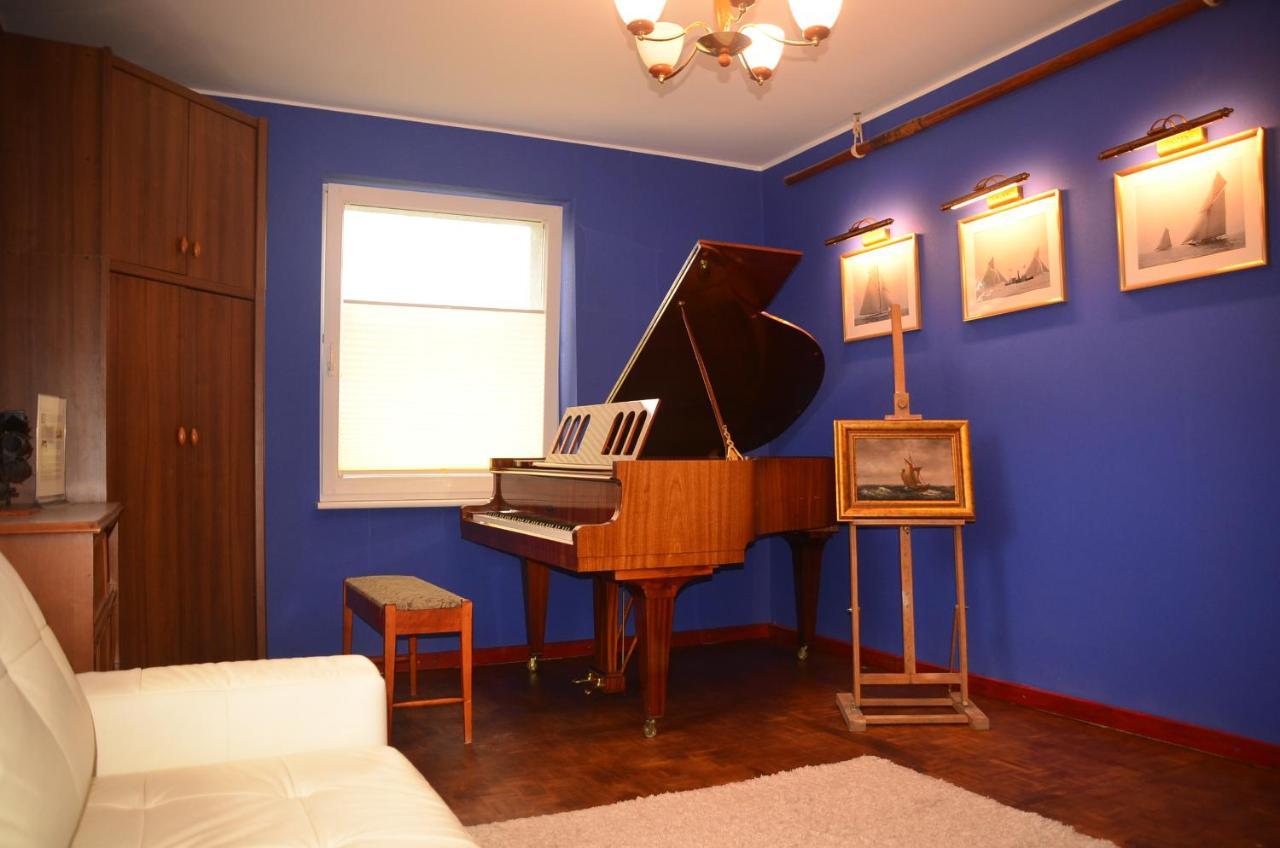 Apartament Dark Amber- 3 Rooms Grand Piano ชวีโนวิชแจ ภายนอก รูปภาพ